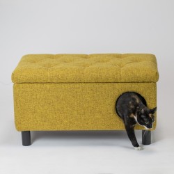Sitzpouf mit integriertem Haustierbett