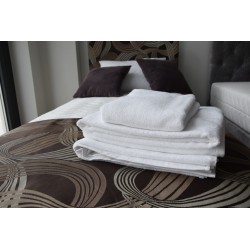 Białe ręczniki hotelowe 70x140cm Aqua 500 g/m2 100% bawełna